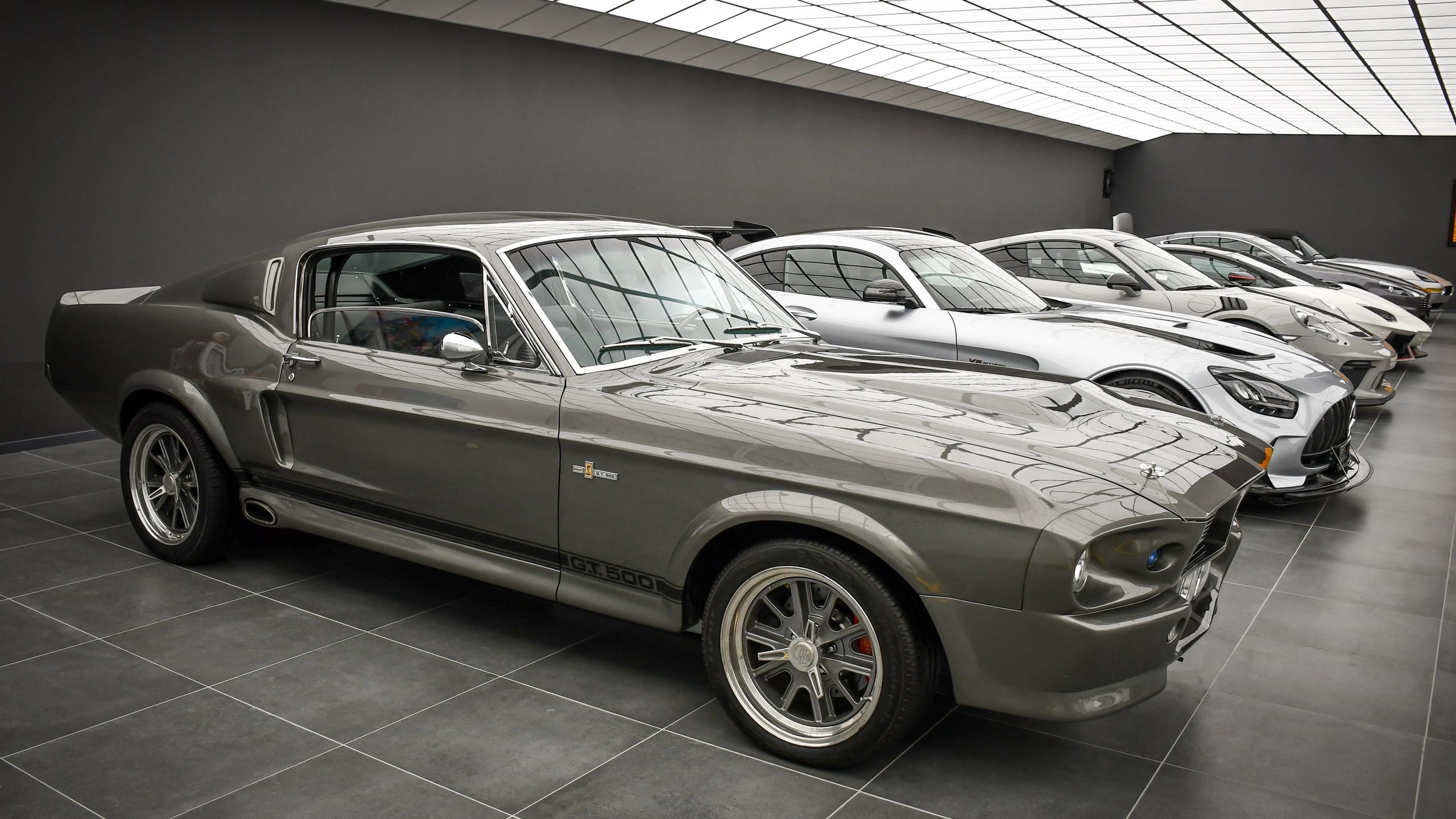 Batman Garage interior